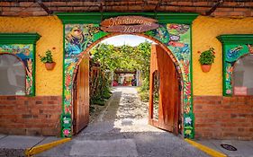 Hotel Kantarrana Urbana Jardin